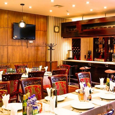 Platinum Hotel אולן בטור מראה חיצוני תמונה