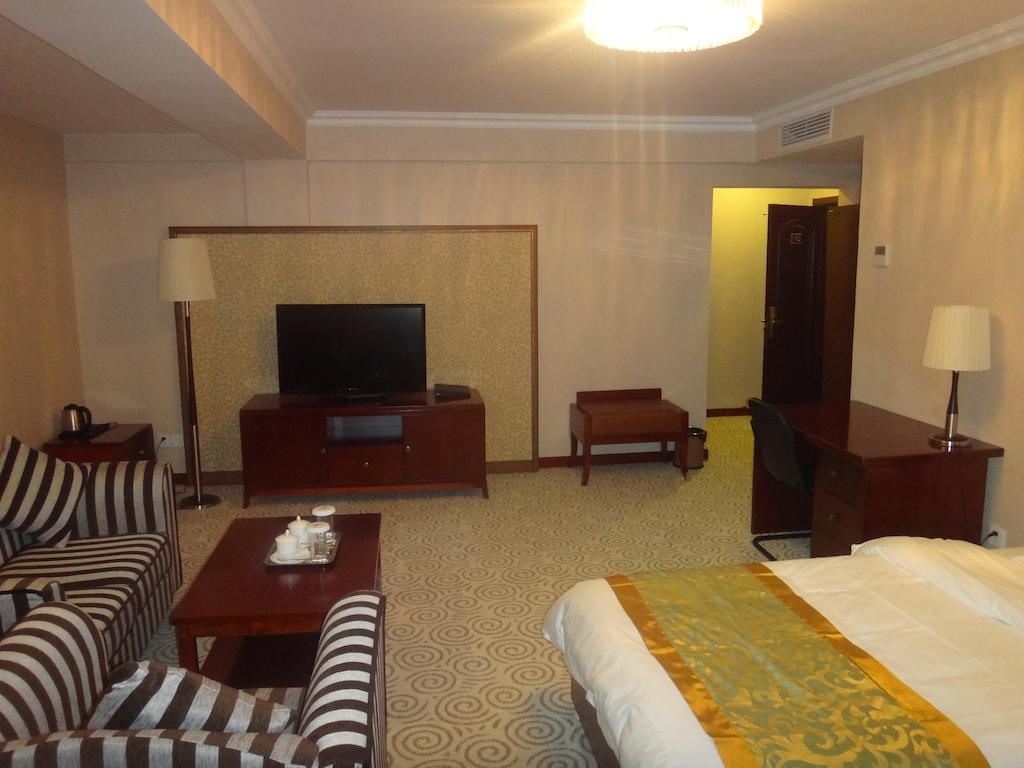 Platinum Hotel אולן בטור מראה חיצוני תמונה